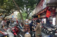 Giá vàng thế giới bật tăng mạnh trở lại, thị trường vàng trong nước sôi động 