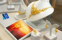 Giá vàng thế giới có tuần hạ mạnh nhất trong hơn 3 năm