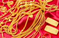 Căng thẳng Nga – Ukraine khiến giá vàng thế giới lên mạnh