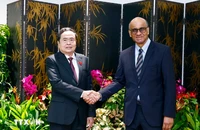 Chủ tịch Quốc hội Trần Thanh Mẫn hội kiến Tổng thống Singapore Tharman Shanmugaratnam