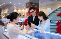 Giá vàng thế giới tăng kéo giá vàng miếng SJC lên mạnh