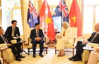 Trưởng Ban Tuyên giáo và Dân vận Trung ương Nguyễn Trọng Nghĩa làm việc với Toàn quyền Australia