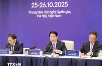 Chủ tịch nước Lương Cường kiểm tra buổi tổng duyệt Lễ mở ký Công ước Hà Nội