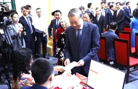 Tổng Bí thư: 'Bà con cử tri tập trung rất đông đủ, với tinh thần rất phấn khởi tham gia cuộc bầu cử'