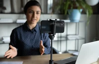 3 cách biến điện thoại cũ thành webcam cho máy tính khi học online