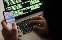 Facebook có nghe lén không