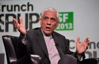 Chuyên gia dự đoán AI sẽ cung cấp bác sĩ và luật sư miễn phí cho mọi người 