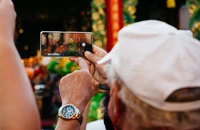 Trung tâm Livestream với siêu thị online bán hàng bằng người ảo AI