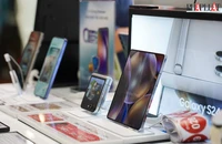 2 nhà sản xuất giúp phục hồi doanh số điện thoại thông minh toàn cầu 