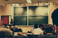 Học sinh sử dụng ChatGPT ảnh hưởng ra sao đến kết quả học tập? 