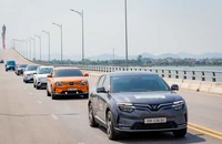 So sánh chi phí xe xăng và xe điện VinFast: Tiết kiệm đến 483 triệu đồng