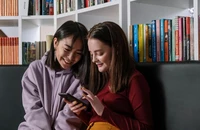 Bí mật về thói quen online của thanh thiếu niên 