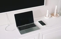 5 mẹo giúp tăng tốc độ sạc laptop mới nhất