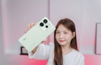 Nhiều mẫu điện thoại giảm giá mạnh dịp lễ 30-4