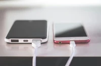 8 thói quen sử dụng điện thoại bạn nên ngừng ngay lập tức