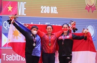Phá 3 kỷ lục SEA Games, nữ lực sĩ Hồng Thanh chạm mốc HCĐ Olympic