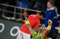Hạ Djokovic, Nadal tiến gần đến chức vô địch Pháp mở rộng thứ 14