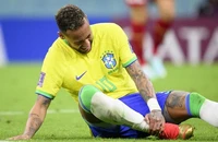 Brazil giải bài toán khó khi Neymar làm khán giả bất đắc dĩ