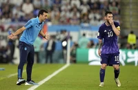 Thầy của Messi phàn nàn lịch đấu vòng knock-out