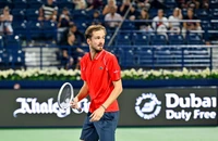 Djokovic rút lui, Medvedev ‘hot’ nhất Indian Wells