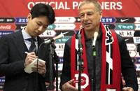 HLV Klinsmann hứa gì khi nắm tuyển Hàn Quốc?