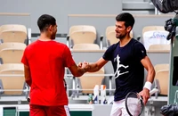 Djokovic sắp mất ngôi số 1 thế giới về tay Alcaraz