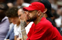 Neymar đối mặt khoản tiền phạt 1 triệu USD