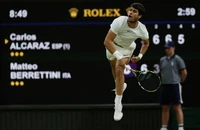Số 1 thế giới lần đầu vào tứ kết Wimbledon
