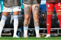 Tiền đạo Argentina xăm hình Ronaldo bị chỉ trích