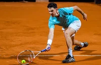 Dominic Thiem vất vả vào chung kết sau hai năm chấn thương