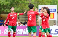 Bóng đá nữ TP.HCM I đại thắng “5 sao”