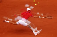 Tái phát chấn thương đe dọa giấc mơ vô địch Olympic của Djokovic