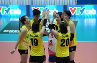 Bích Tuyền cùng bóng chuyền nữ Việt Nam suýt lật đổ Thái Lan tại SEA V-League