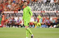 Thủ thành Courtois tuyên chiến với HLV đội tuyển Bỉ