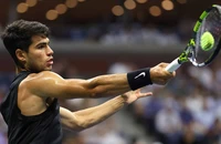 Alcaraz tiếp bước Novak Djokovic 