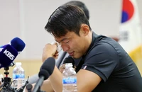 Tuyển thủ Hàn Quốc Son Jun Ho nói gì khi bị Trung Quốc cấm thi đấu vĩnh viễn?