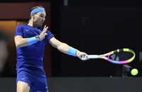 Djokovic nài nỉ Nadal đừng treo vợt