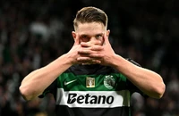Viktor Gyokeres lập hat-trick: 1 triệu bảng ăn đứt 1,1 tỉ bảng