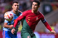 Quả bóng vàng Rodri đáp trả Ronaldo cực gắt