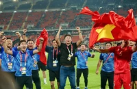 Clip HLV Kim Sang Sik nhảy hip-hop mừng Việt Nam vô địch AFF Cup 2024