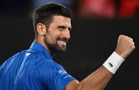 Djokovic xô đổ kỷ lục của Federer