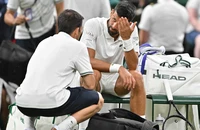 Viên thuốc thần kỳ cứu Djokovic thoát thua