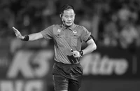 Clip trọng tài Trần Đình Thịnh: 'Để tôi về đích… hoàn thành nội dung này đã...'