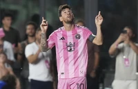 Messi lập siêu phẩm cùng một kiến tạo
