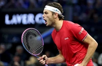 Taylor Fritz gây sốc cho Alcaraz, Team World dẫn trước tại Laver Cup
