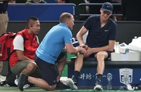 Sinner đầu hàng giải Thượng Hải Masters, Djokovic bước tiếp