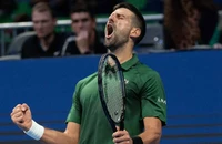 Vượt mặt Federer, Djokovic bất ngờ rút lui khỏi ATP Finals