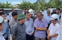 Video: Vì sao dự án nâng cấp Quốc lộ 1A đoạn từ Hậu Giang đến Sóc Trăng chậm tiến độ?