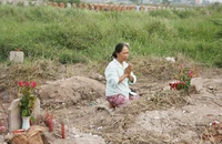 Khởi tố ba bị can về tội xâm phạm mồ mả