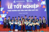 'Choáng' với thành tích của 6 nữ sinh Bách Khoa đạt huy chương vàng tại lễ tốt nghiệp